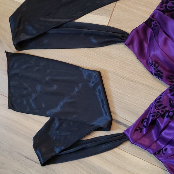 Trixxi Prom / Wedding Guest Dress - Purple / Black Halter - Picture 9 of 15